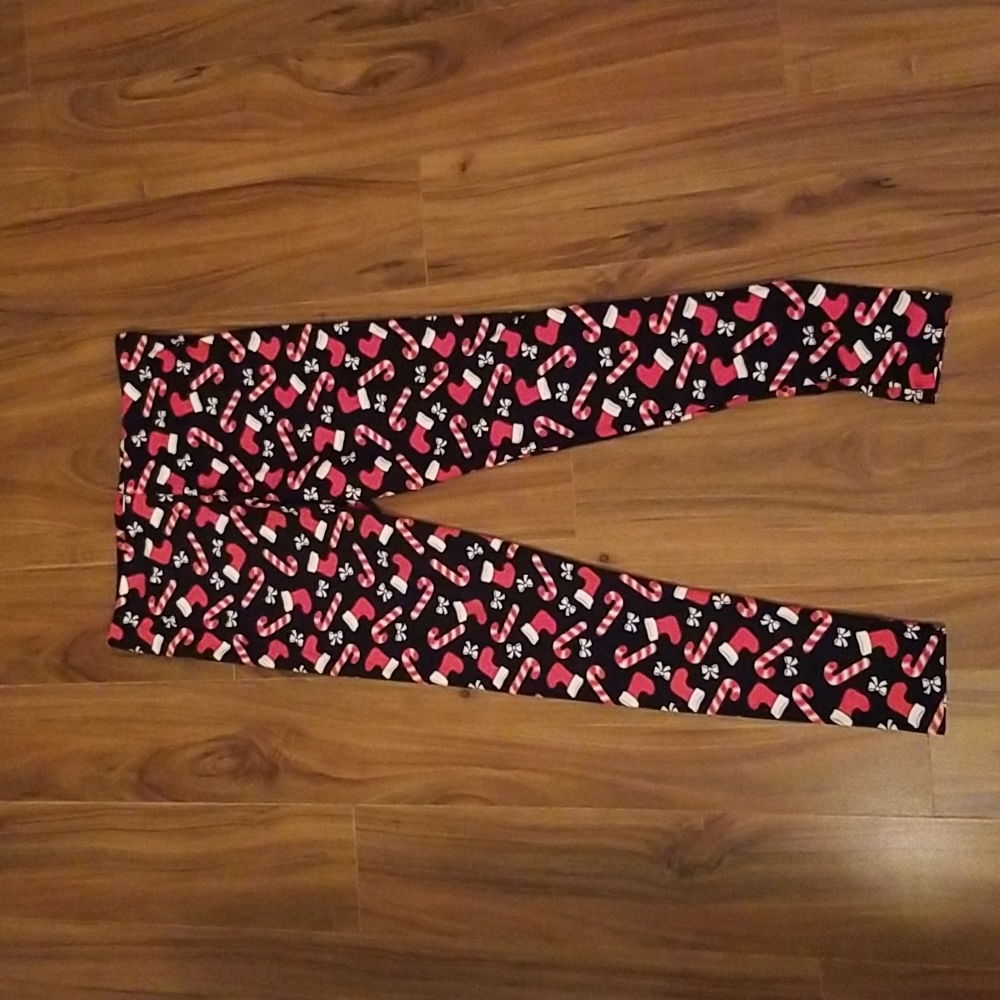 Ardene black Women's Christmas leggings, size large, NWT